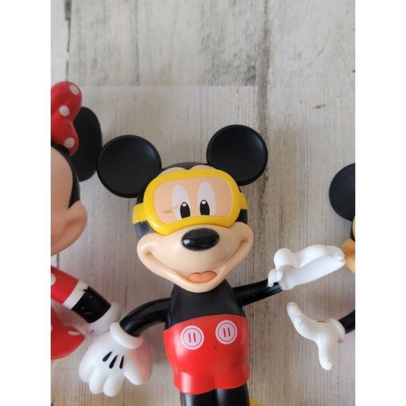 Disney Mickey Minnie Mouse swimming playset toy figure couple swimsuit - Picture 4 of 16